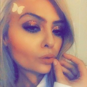 Meet your Posher, Whitney